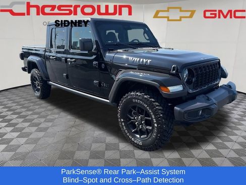 Used 2024 Jeep Gladiator Sport image 7
