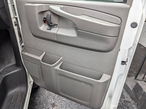 Used 2013 Chevrolet Express 1500 image 16
