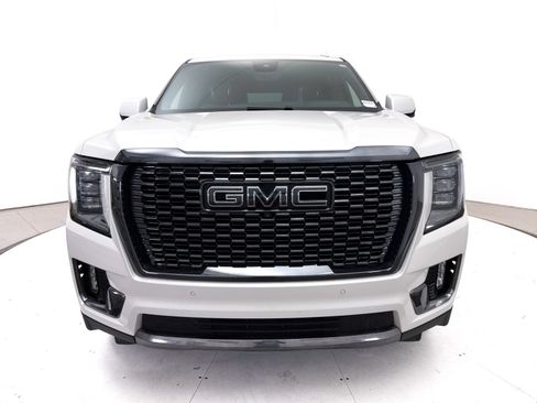 Used 2024 GMC Yukon Denali Ultimate AWD/4WD image 16