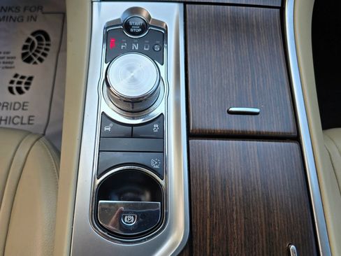 Used 2013 Jaguar XF RWD image 35