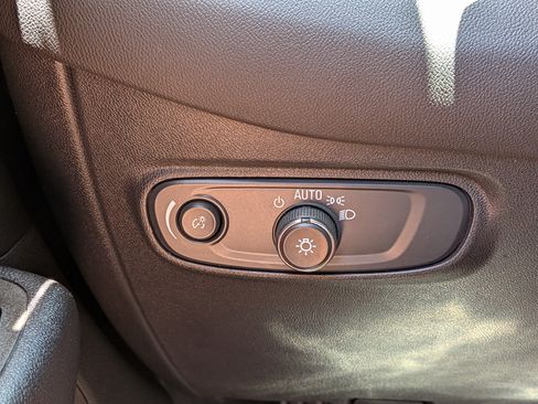 Used 2024 Chevrolet Equinox RS w/ RS Leather Package FWD image 24