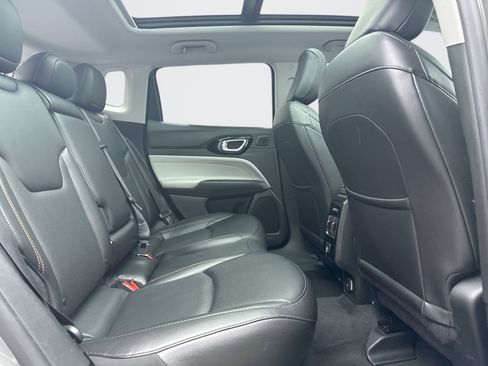 Used 2022 Jeep Compass Limited w/ Sun and Sound Group image 19