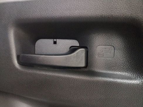 New 2025 Volkswagen ID. Buzz 1st Edition image 38