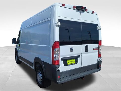 Used 2017 RAM ProMaster 2500 w/ Interior Convenience Group FWD image 4