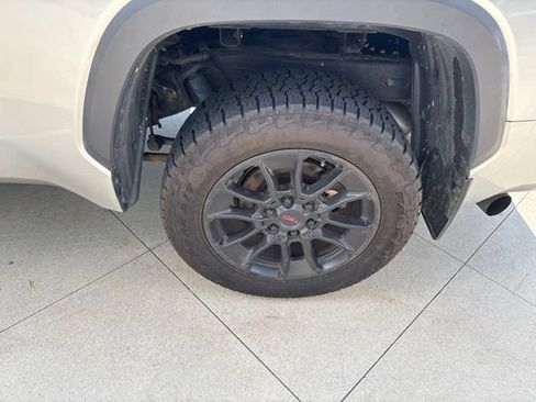 Used 2022 Toyota Tundra Limited w/ TRD Off-Road Package AWD/4WD image 11