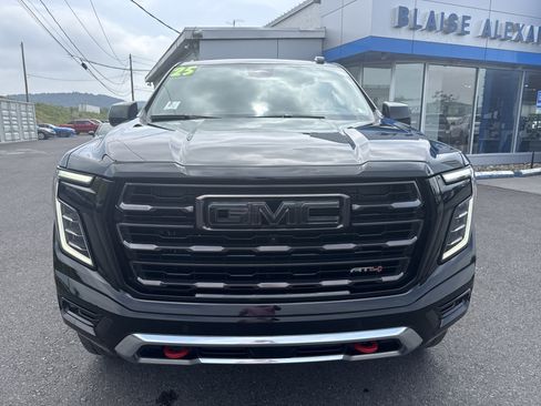 Used 2025 GMC Yukon XL AT4 Ultimate w/ LPO, Floor Liner Package AWD/4WD image 8