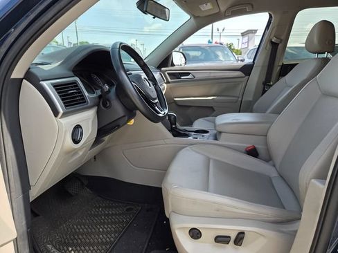 Used 2019 Volkswagen Atlas SE w/ Towing Package FWD image 5