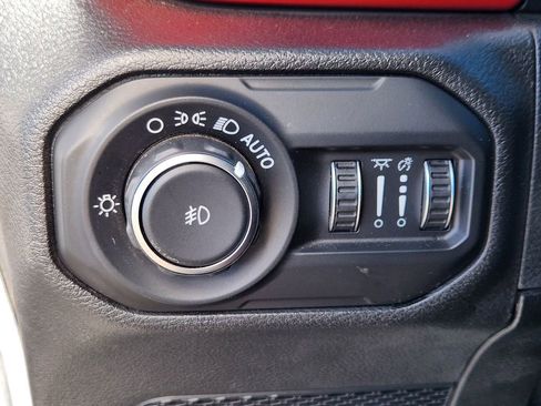 Used 2021 Jeep Wrangler Unlimited Rubicon image 12