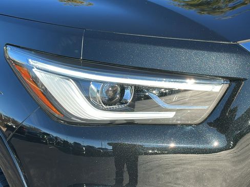 Certified 2024 INFINITI QX80 Luxe w/ Cargo Package image 4