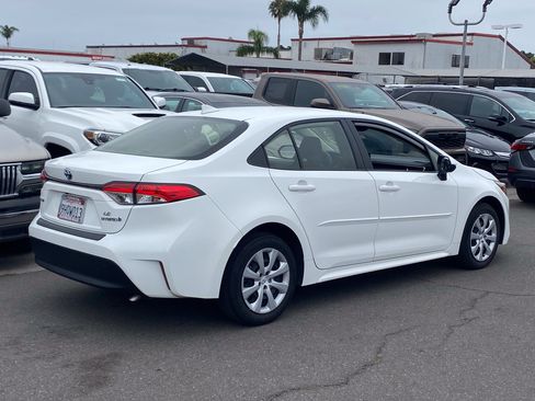 Used 2023 Toyota Corolla LE w/ Carpet Mat Package (TMS) FWD image 3