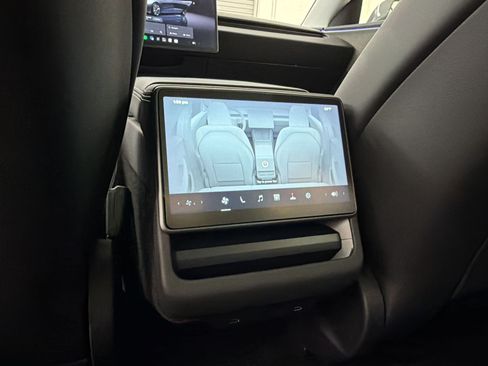 Used 2025 Tesla Model 3 Long Range RWD image 30