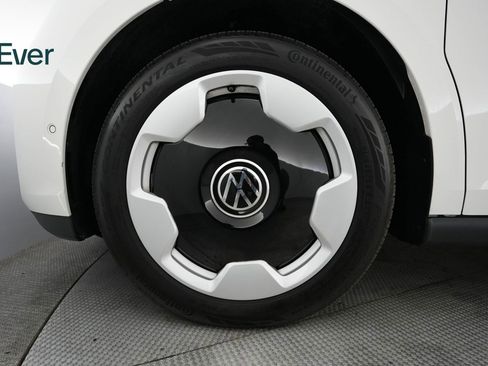 Used 2025 Volkswagen ID. Buzz Pro S image 19