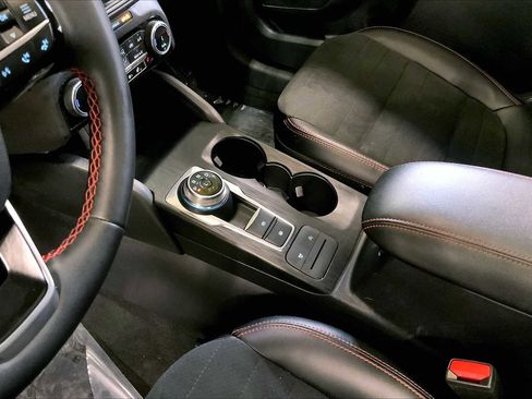 Used 2022 Ford Escape SEL w/ SEL Stealth AWD Package image 18