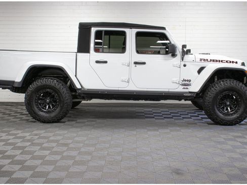 Used 2020 Jeep Gladiator Rubicon AWD/4WD image 5