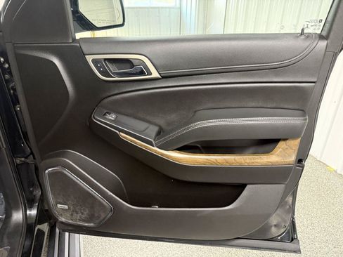 Used 2020 GMC Yukon XL Denali w/ Denali Ultimate Package AWD/4WD image 42