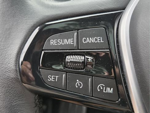Used 2023 BMW 540i w/ Executive Package RWD image 32