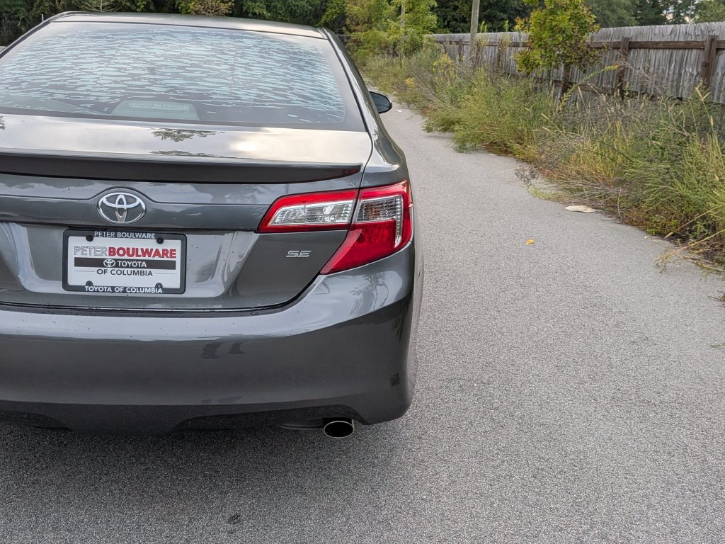 Used 2012 Toyota Camry SE FWD image 7
