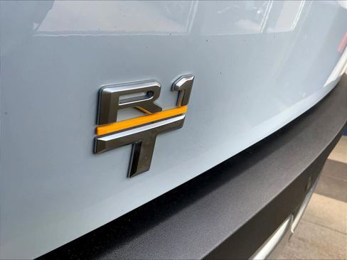 Used 2022 Rivian R1T Adventure image 29