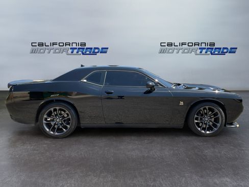 Used 2023 Dodge Challenger R/T Scat Pack RWD image 4