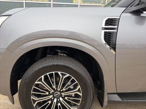 New 2026 Nissan Armada SL image 7