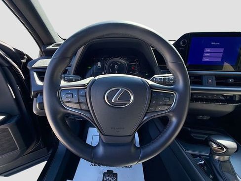 Used 2023 Lexus UX 250h FWD w/ Accessory Package (Z1) image 39