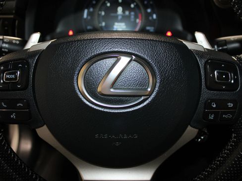 Used 2017 Lexus IS 350 AWD image 23