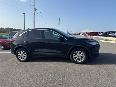 Used 2023 Ford Escape Active w/ Tech Pack #1 AWD/4WD image 1