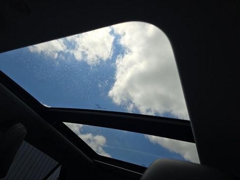 Used 2023 Ford Explorer XLT w/ XLT Sport Appearance Package image 19