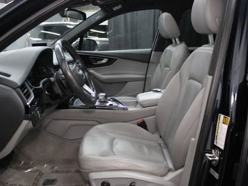 Used 2018 Audi Q7 3.0T Premium Plus w/ Premium Plus Package image 16