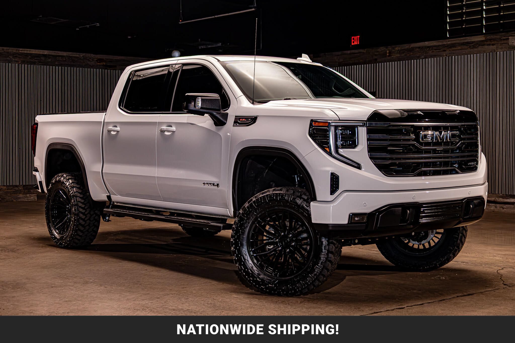 Used 2025 GMC Sierra 1500 AT4 AWD/4WD image 1