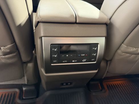 Used 2023 Lexus GX 460 Premium AWD/4WD image 12