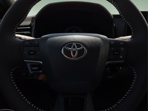 New 2026 Toyota Camry SE FWD image 25