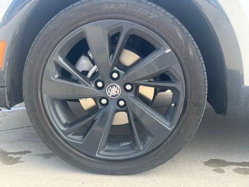 Used 2023 Buick Envision Essence w/ Sport Touring Package image 8