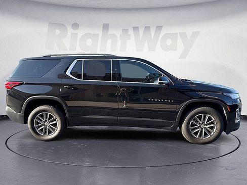 Used 2023 Chevrolet Traverse LT AWD/4WD image 6