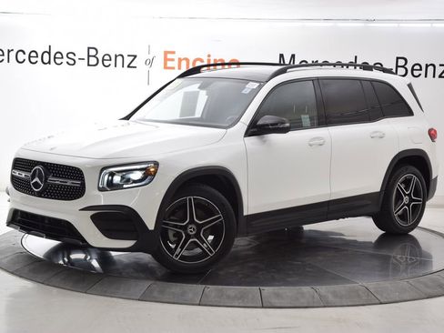 Used 2023 Mercedes-Benz GLB 250 image 2