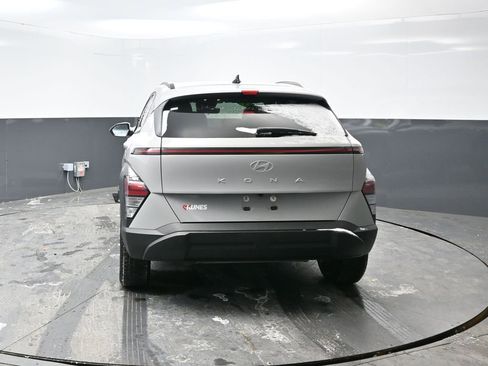 Used 2024 Hyundai Kona SEL image 12