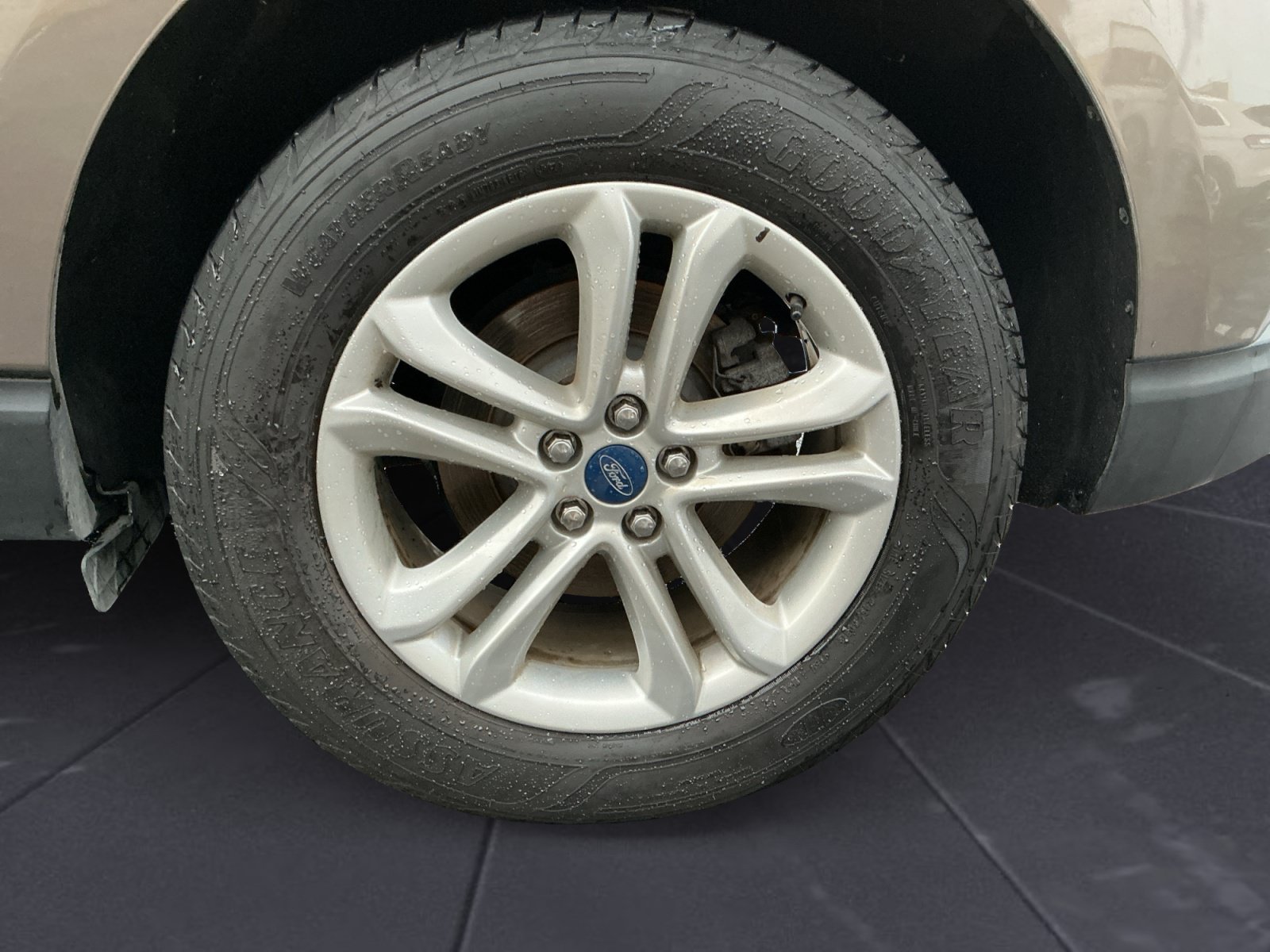 Used 2019 Ford Edge SEL w/ Equipment Group 201A FWD image 14