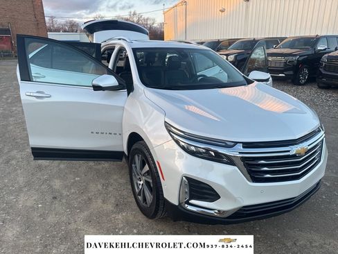Used 2023 Chevrolet Equinox Premier image 16