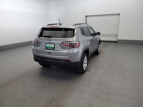 Used 2017 Jeep Compass Latitude w/ Popular Equipment Group AWD/4WD image 9
