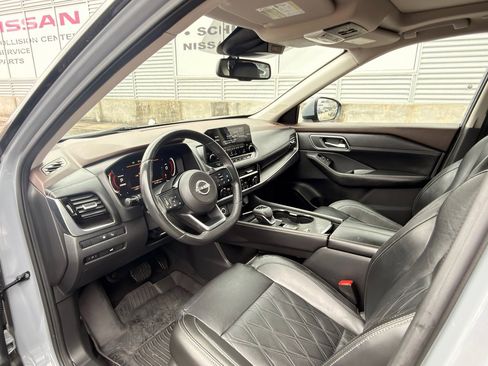 Used 2022 Nissan Rogue Platinum w/ Head-Up Display Package image 11