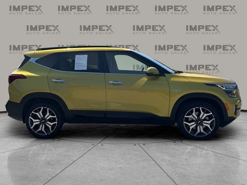 Used 2021 Kia Seltos SX w/ SX Sunroof Package image 6
