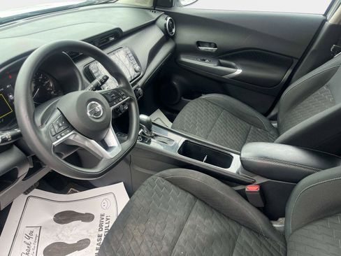 Used 2021 Nissan Kicks SV image 22