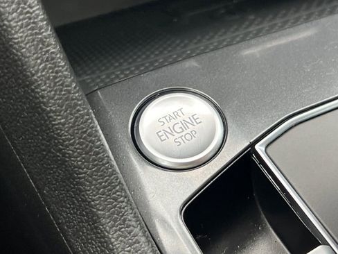 Used 2020 Volkswagen Tiguan SE w/ 3rd Row Seat Package image 20