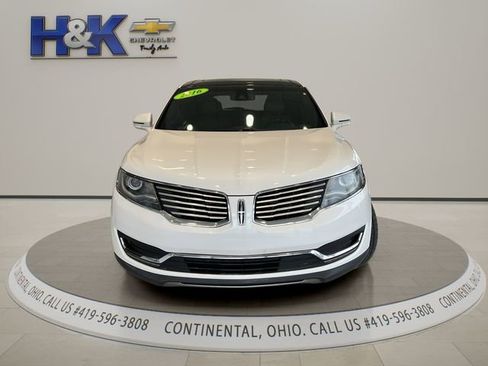 Used 2016 Lincoln MKX Reserve w/ Climate Package AWD/4WD image 2
