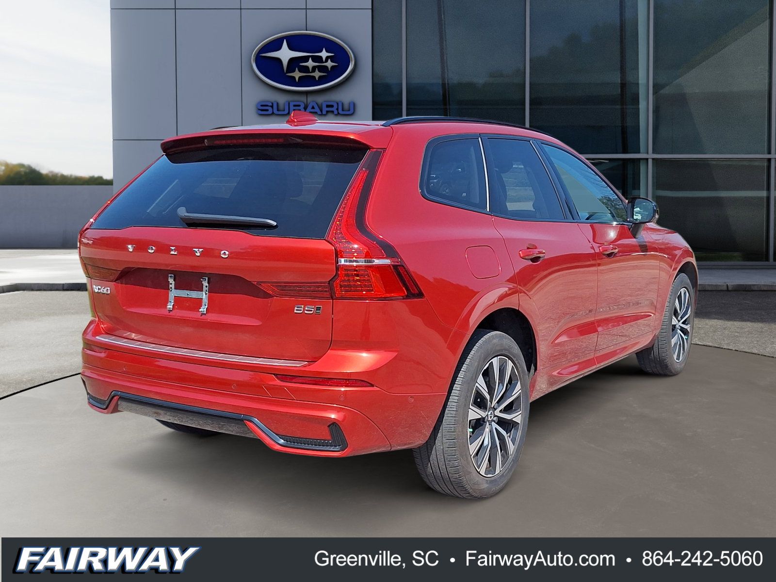 Used 2024 Volvo XC60 B5 Plus w/ Protection Package Premier AWD/4WD image 7
