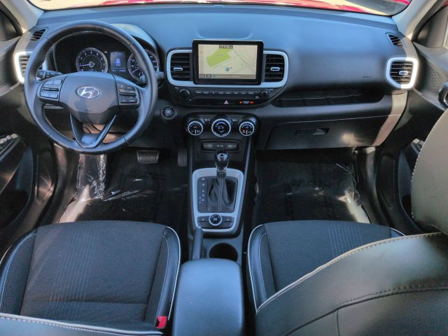 Used 2022 Hyundai Venue Limited FWD image 15