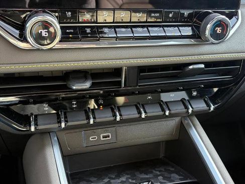 Certified 2023 Chevrolet Colorado ZR2 w/ Desert Boss Special Edition image 13