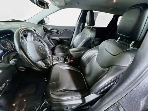 Used 2020 Jeep Cherokee Limited AWD/4WD image 18