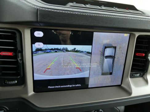 New 2026 Ford Bronco Outer Banks w/ Sasquatch Package AWD/4WD image 25