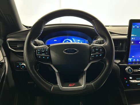 Used 2021 Ford Explorer ST w/ Equipment Group 401A image 13